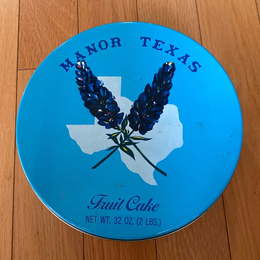 Manor Texas fruit cake tin. Excellent condition.